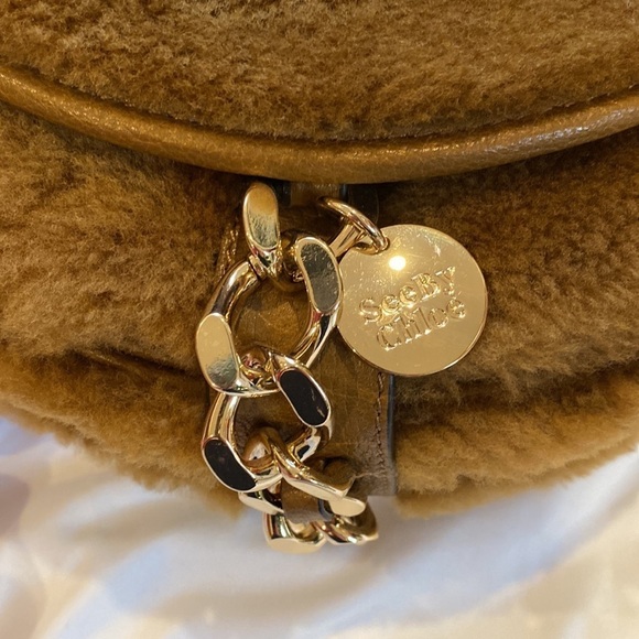 See by Chloe Shearling & Leather Mara Saddle Crossbody Bag - Picture 4 of 16